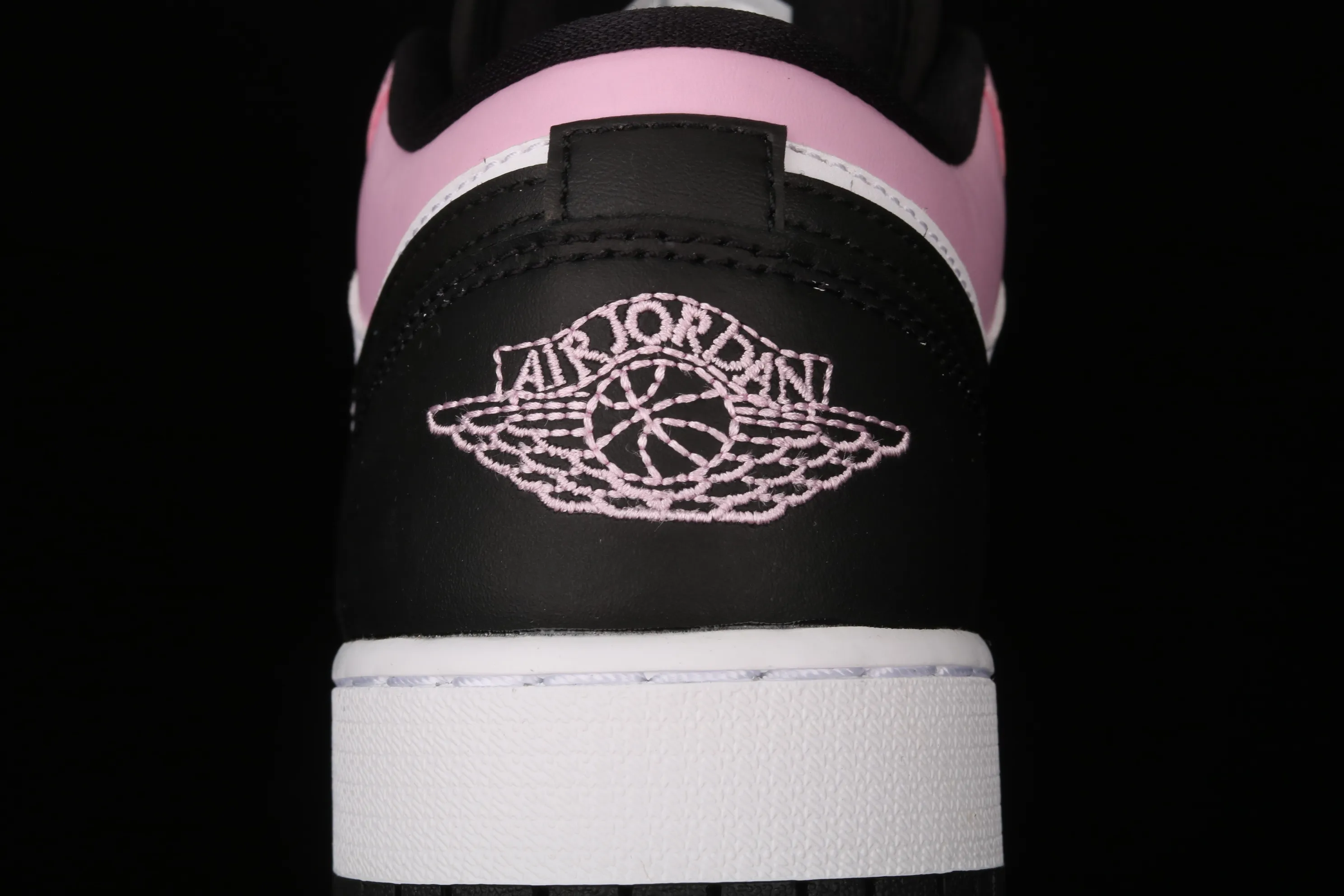 All categories Air Jordan Jordan series basketball shoes Air Jordan 1 Low G version pure original Air Jordan 1 Low AJ1 Joe 1 low top black powder 554723-601